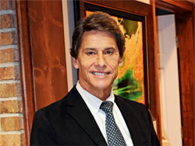 general and cosmetic dentist